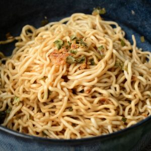 現吃香蔥拉麵